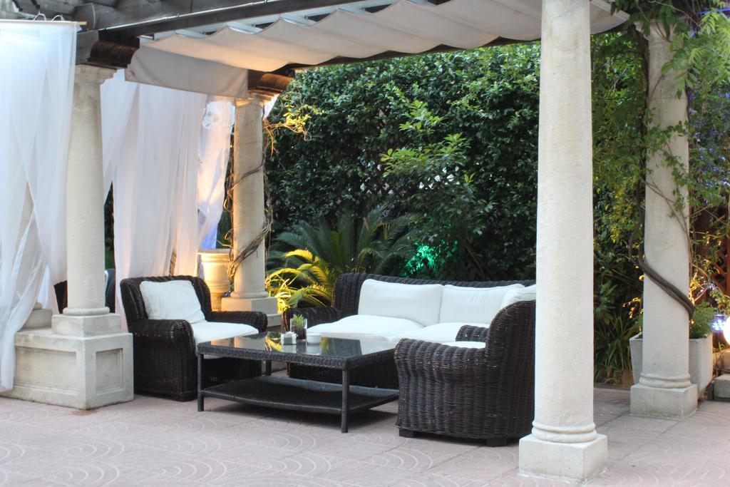Hotel Miguel Angel Мадрид Екстериор снимка The Pergola