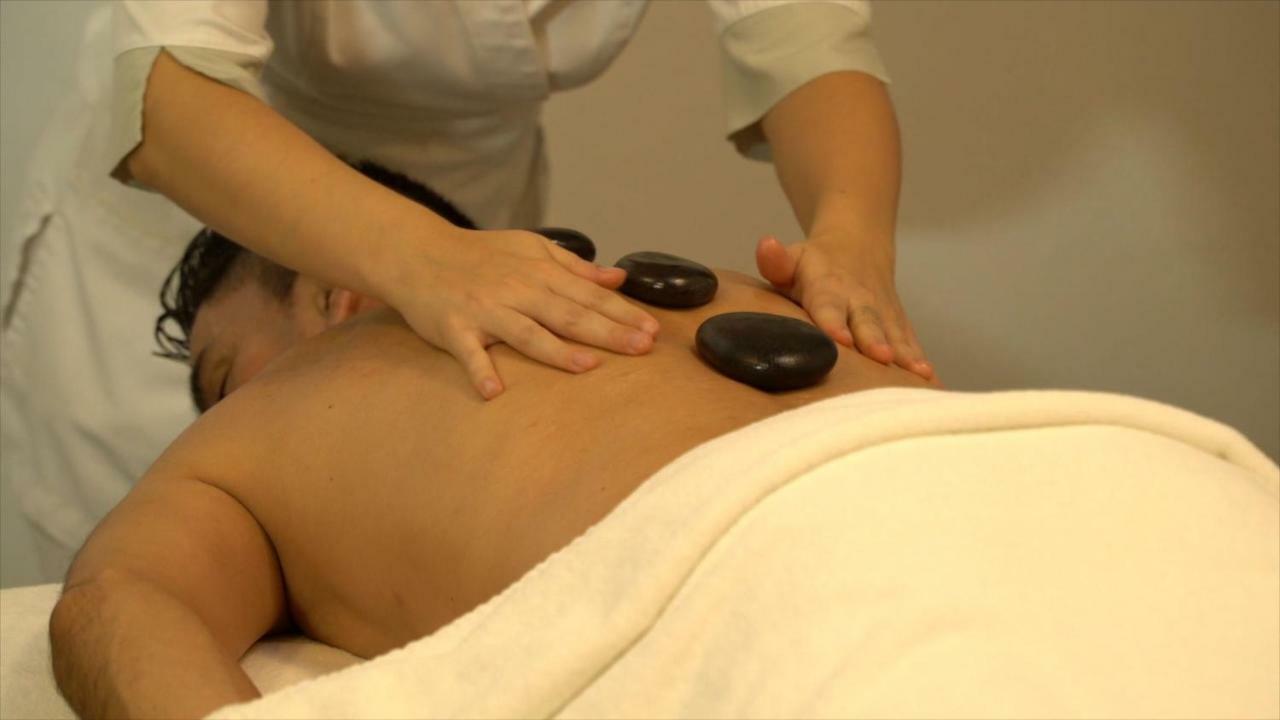 Hotel Miguel Angel Мадрид Екстериор снимка Hot stone massage